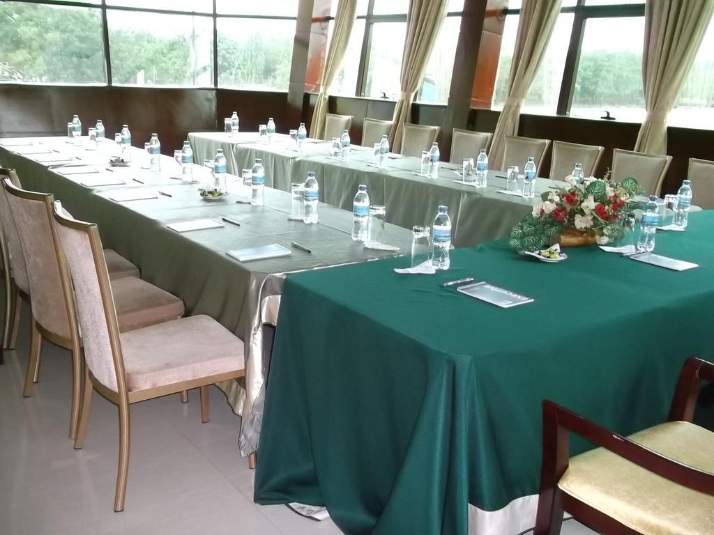 Greenlight Hotel Dar es Salaam Ngoại thất bức ảnh